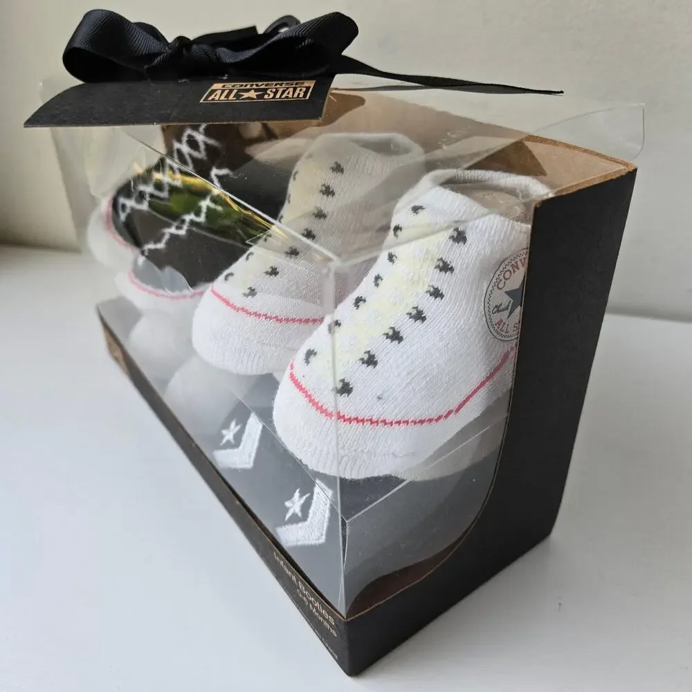 Converse All Star NEW 4-Pack Infant Booties Socks Size 0-6 Months NIB Gift Box